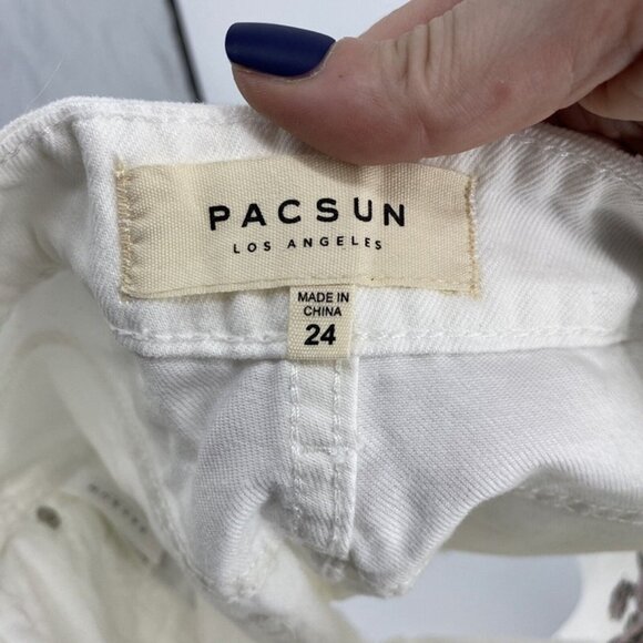 PacSun White Denim Floral Embroidered Mini Skirt – Size 24, Frayed Hem, NWT - Picture 10 of 10